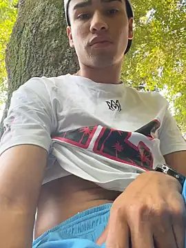 Snapshot of andy_0018 chatting on 21, 1, 2025 andy 0018 online show from 21, 1, 2025