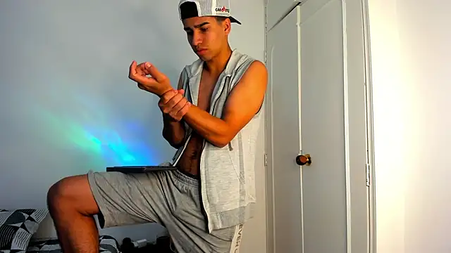 Snapshot of andy_0018 chatting on 27, 1, 2025 andy 0018 online show from 27, 1, 2025