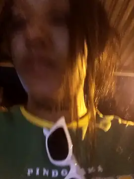 Snapshot of devi_black13_ chatting on 1, 1, 2025 devi black13 online show from 1, 1, 2025