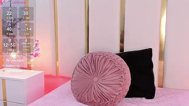 Snapshot of SalommeFlores chatting on 19, 2, 2025 SalommeFlores online show from 19, 2, 2025