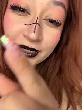 Snapshot of SalommeFlores chatting on 31, 10, 2025 SalommeFlores online show from 31, 10, 2025