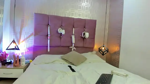 Lilith Vera online show from 15, 10, 2025