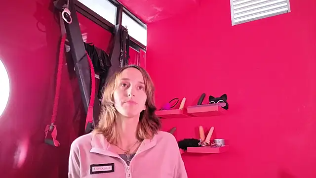 Ambar Roux  online show from 22, 11, 2025