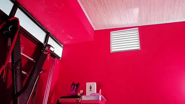 Ambar Roux  online show from 7, 2, 2026