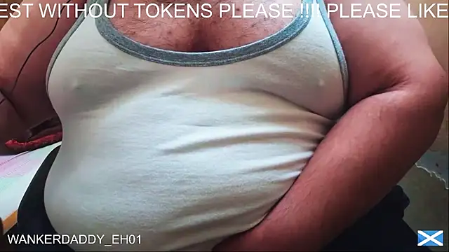 Snapshot of WANKERDADDY_EH01 chatting on 5, 1, 2025 WANKERDADDY EH01 online show from 5, 1, 2025