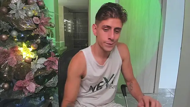 Snapshot of Jasperjoness chatting on 16, 12, 2024 Jasperjoness online show from 16, 12, 2024