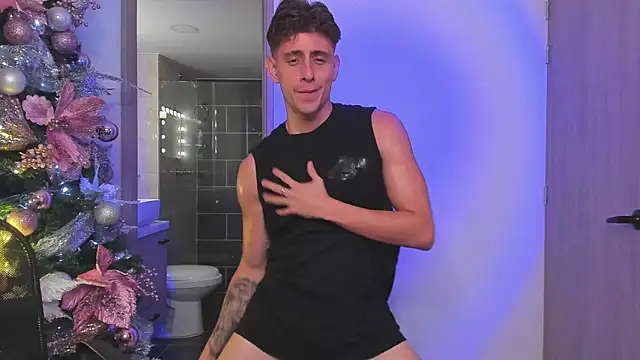 Snapshot of Jasperjoness chatting on 17, 12, 2024 Jasperjoness online show from 17, 12, 2024