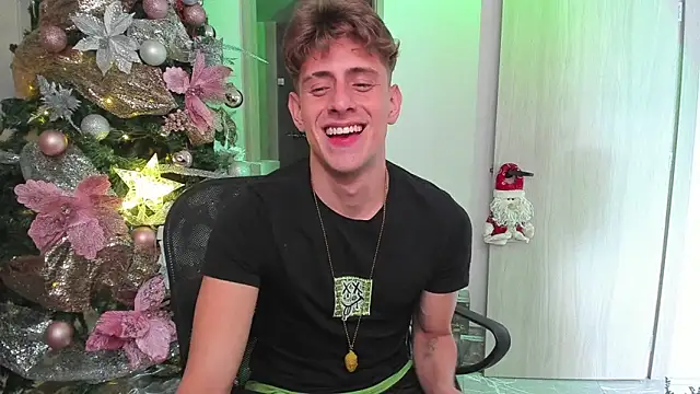 Snapshot of Jasperjoness chatting on 18, 12, 2024 Jasperjoness online show from 18, 12, 2024