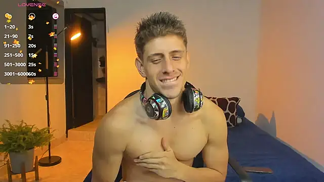 Snapshot of Jasperjoness chatting on 22, 10, 2025 Jasperjoness online show from 22, 10, 2025