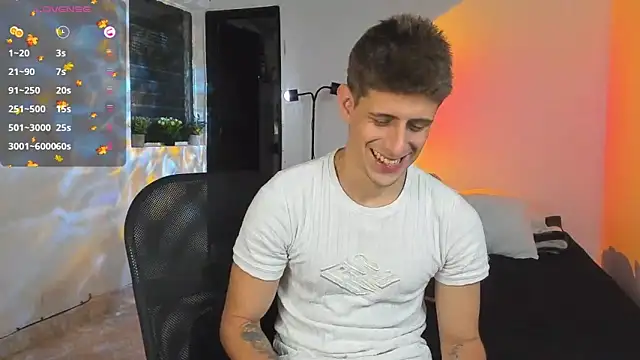 Snapshot of Jasperjoness chatting on 27, 10, 2025 Jasperjoness online show from 27, 10, 2025