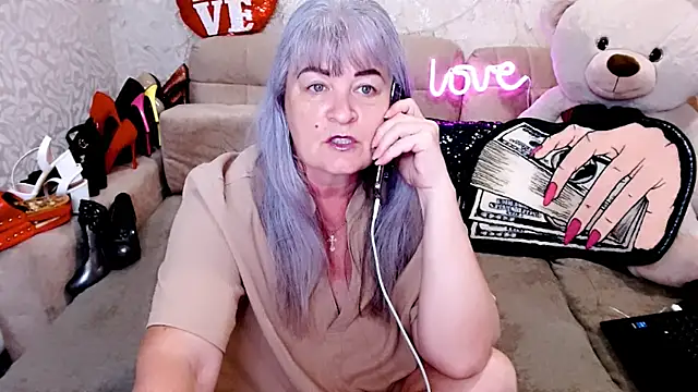 Snapshot of SiberiabBerry chatting on 6, 5, 2026 SiberiabBerry online show from 6, 5, 2026