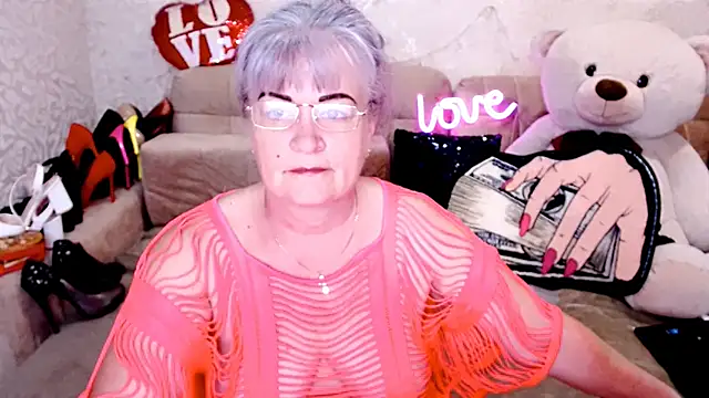 Snapshot of SiberiabBerry chatting on 10, 5, 2026 SiberiabBerry online show from 10, 5, 2026