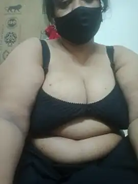 Snapshot of zeepe19 chatting on 8, 6, 2026 zeepe19 online show from 8, 6, 2026