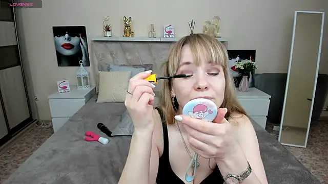 KattyPeachX online show from 21, 3, 2025