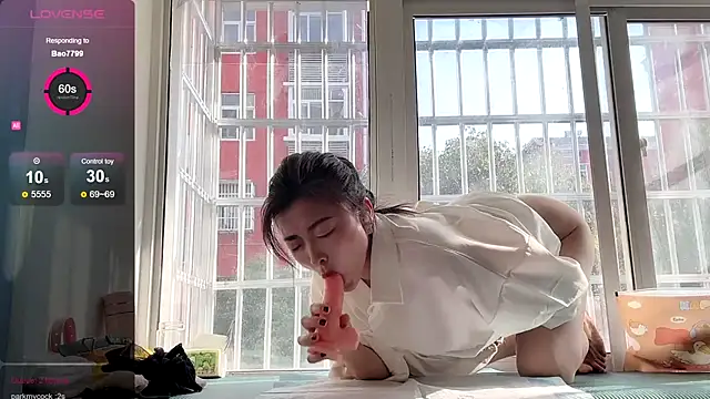 Snapshot of QianF-666 chatting on 30, 12, 2024 QianF-666 online show from 30, 12, 2024