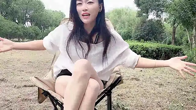 Snapshot of QianF-666 chatting on 21, 9, 2025 QianF-666 online show from 21, 9, 2025