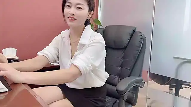 Snapshot of QianF-666 chatting on 9, 10, 2025 QianF-666 online show from 9, 10, 2025