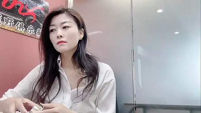 Snapshot of QianF-666 chatting on 20, 10, 2025 QianF-666 online show from 20, 10, 2025