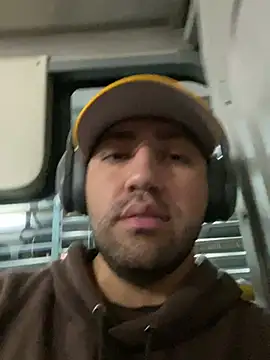 JuanZapata33 online show from 19, 2, 2025