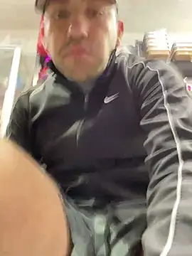 JuanZapata33 online show from 11, 3, 2025