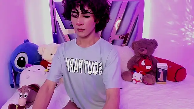 Snapshot of CamiloDoumit chatting on 9, 1, 2025 CamiloDoumit online show from 9, 1, 2025