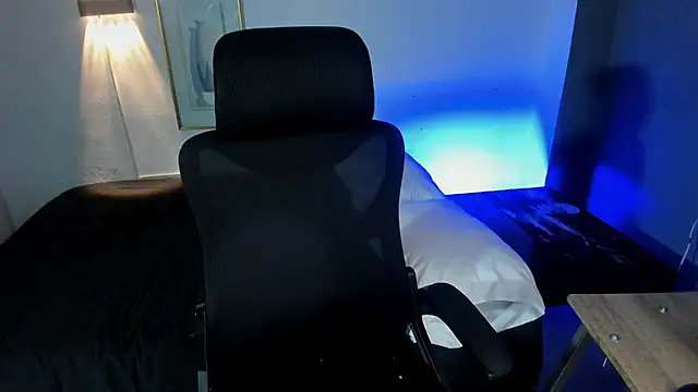 Snapshot of Travistanner_28 chatting on 29, 11, 2025 Travistanner 28 online show from 29, 11, 2025