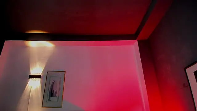 Snapshot of Travistanner_28 chatting on 14, 12, 2025 Travistanner 28 online show from 14, 12, 2025