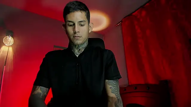 Travistanner 28 online show from 13, 3, 2026