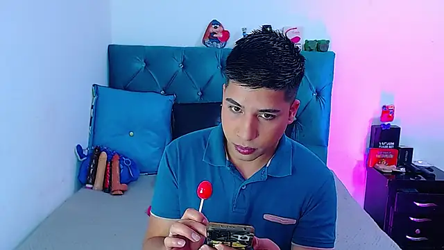 Snapshot of Randy_horny chatting on 19, 2, 2025 Randy horny online show from 19, 2, 2025