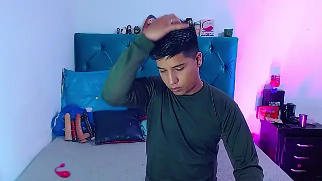 Snapshot of Randy_horny chatting on 26, 2, 2025 Randy horny online show from 26, 2, 2025