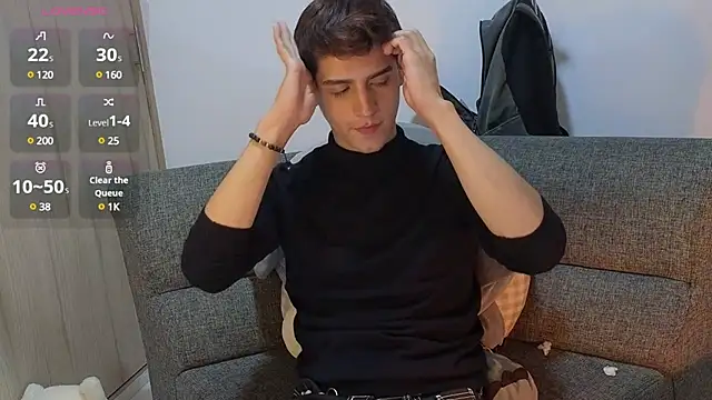 Snapshot of zackary_0 chatting on 15, 12, 2024 zackary 0 online show from 15, 12, 2024