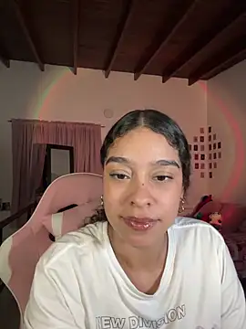 Snapshot of Arteatenea__ chatting on 28, 5, 2026 Arteatenea online show from 28, 5, 2026