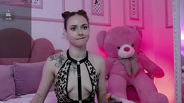 Abby  White online show from 17, 2, 2025