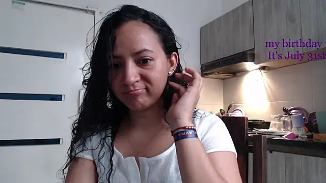Snapshot of mariamulata chatting on 4, 7, 2026 mariamulata online show from 4, 7, 2026