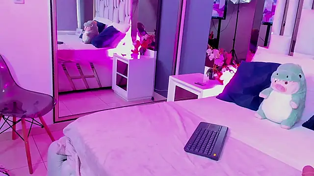 Kitty Eliffe online show from 27, 2, 2025