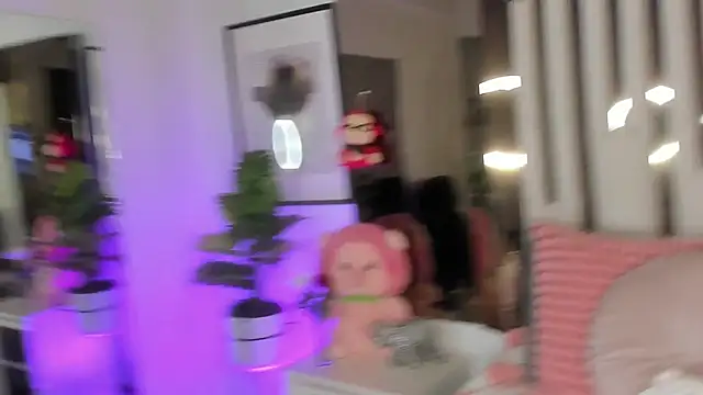 Kitty Eliffe online show from 2, 10, 2025