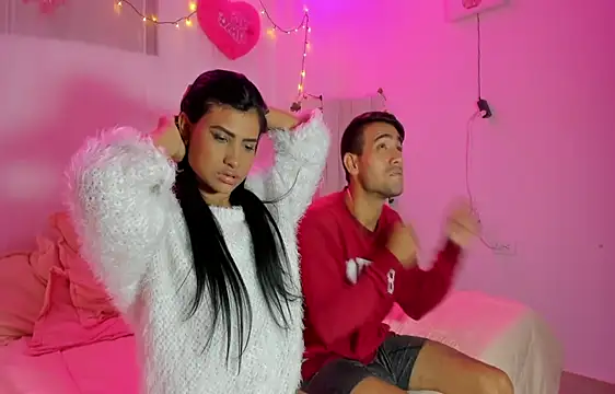 Snapshot of catalina_and_roger chatting on 15, 2, 2025 catalina and roger online show from 15, 2, 2025