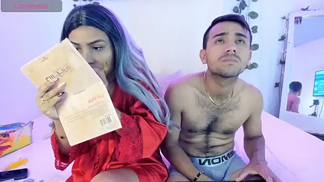 Snapshot of catalina_and_roger chatting on 16, 10, 2025 catalina and roger online show from 16, 10, 2025