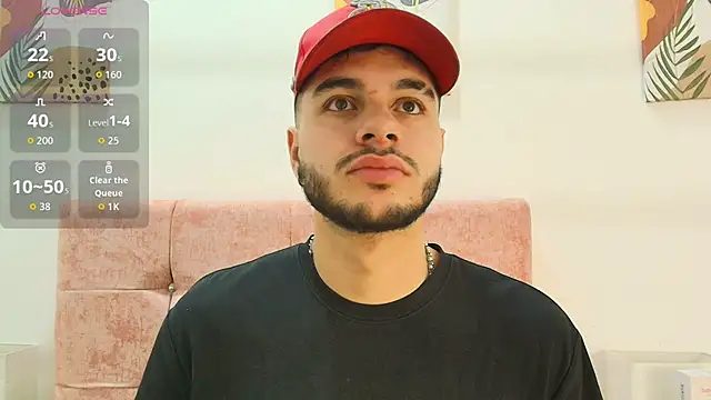 Snapshot of Amadeo_Wild chatting on 28, 11, 2025 Amadeo Wild online show from 28, 11, 2025