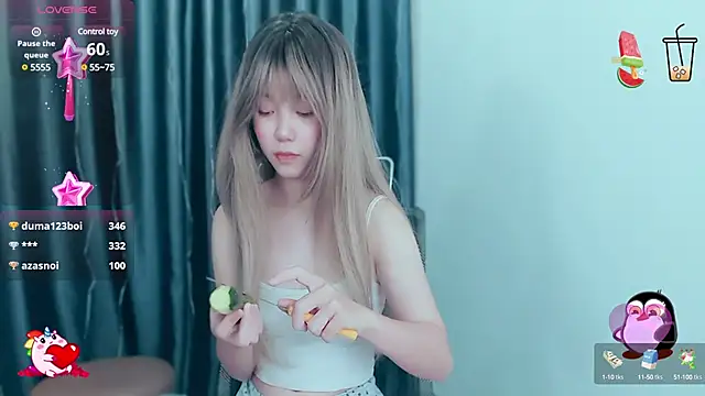 -Poison-Ivy- online show from 8, 12, 2024