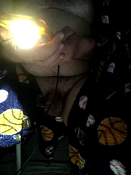 Snapshot of Leocesar37 chatting on 12, 10, 2025 Leocesar37 online show from 12, 10, 2025