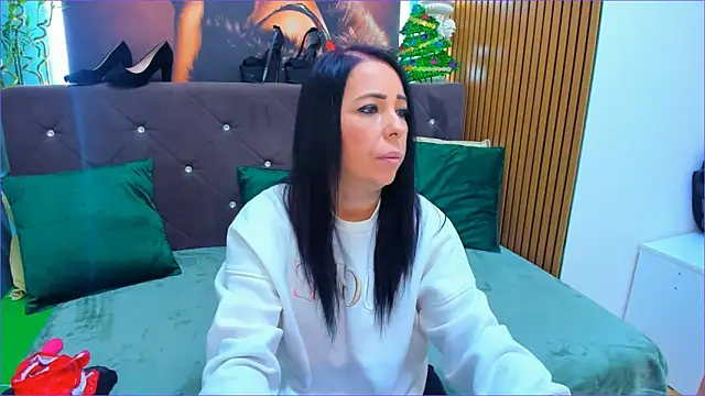 LauraSin online show from 23, 12, 2025