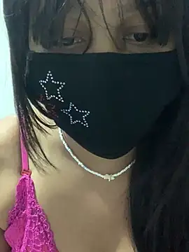 Jeroliee viyana online show from 6, 12, 2024