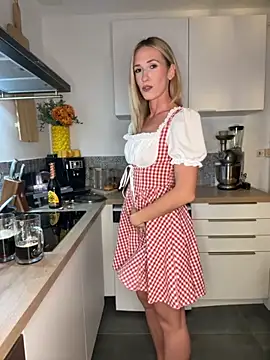 lola tentatiion online show from 19, 9, 2025