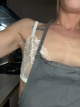 lola tentatiion online show from 20, 10, 2025