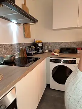 lola tentatiion online show from 4, 11, 2025