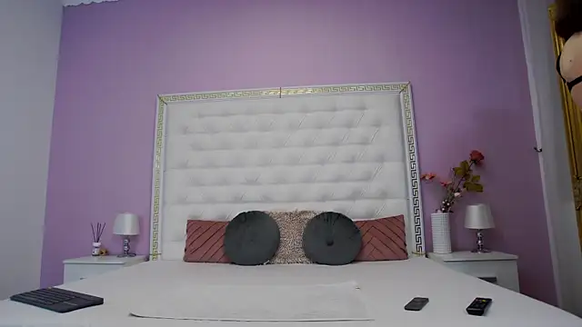 Snapshot of Lenna_Paul chatting on 10, 1, 2026 Lenna Paul online show from 10, 1, 2026