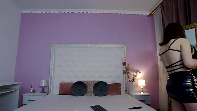 Snapshot of Lenna_Paul chatting on 7, 2, 2026 Lenna Paul online show from 7, 2, 2026