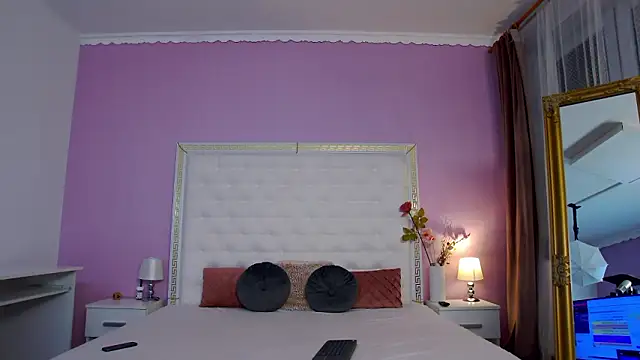 Snapshot of Lenna_Paul chatting on 11, 2, 2026 Lenna Paul online show from 11, 2, 2026