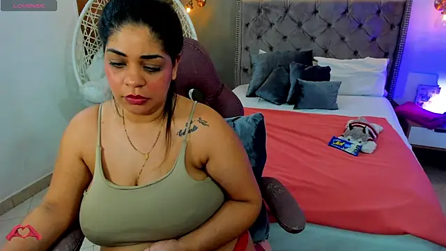 Snapshot of laris_park chatting on 6, 1, 2025 laris park online show from 6, 1, 2025